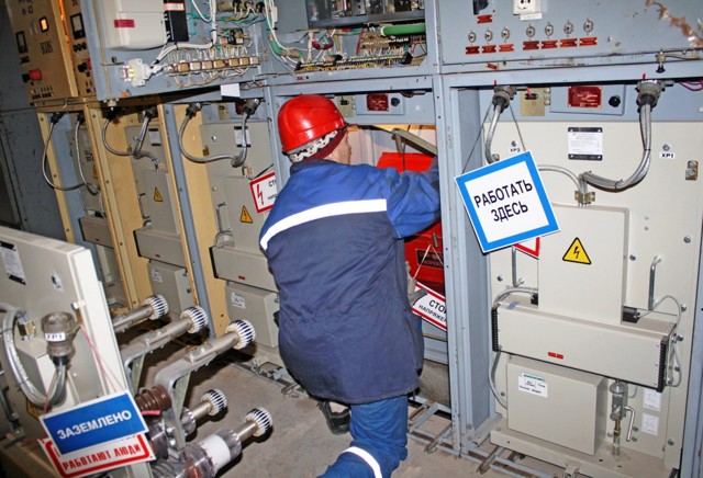 Межотраслевые правила по охране труда и по эксплуатации электрооборудования