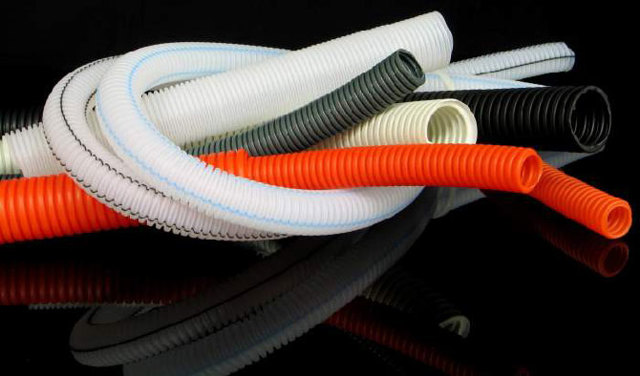 Прокладка наружного кабеля в гофротрубе: назначение и разновидности