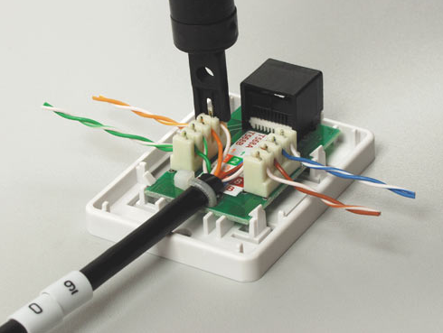 Инструмент обжимник коннектора rj45: технология соединения проводов