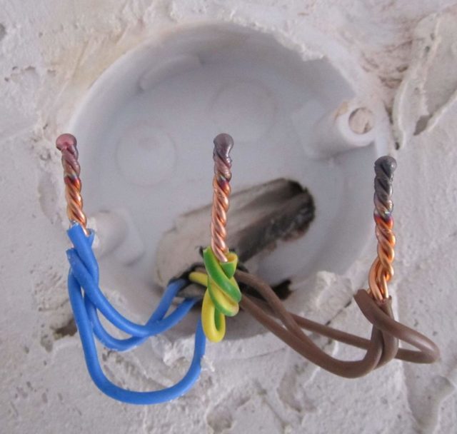 Сварка: способы сваривания жил проводов и кабелей. Инструкция и рекомендации