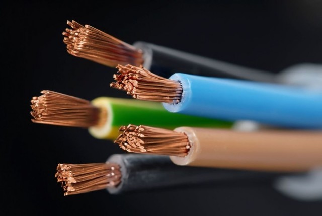 Разновидности кабелей: назначение медных, алюминиевых, одно и многожильных проводов