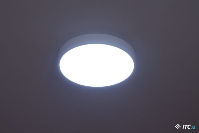 Потолочные светодиодные лампы: обзор видов и производителей