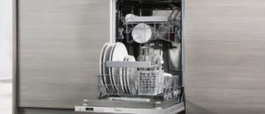 Что делать, если посудомоечная машина не сливает воду и стоит