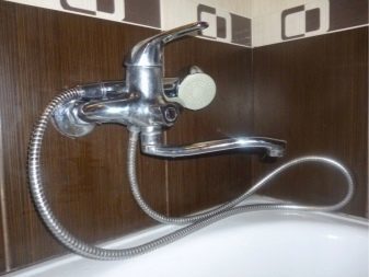 Как отремонтировать смеситель в ванной с душем: распространенные поломки и способы их устранения