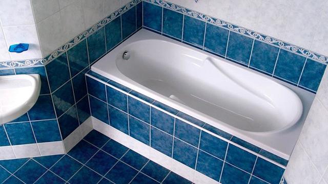 Как выбрать ванну: какая лучше по виду материала и форме