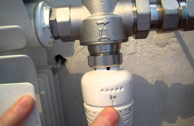 Термоголовка для радиатора отопления: виды, принцип работы и правила установки