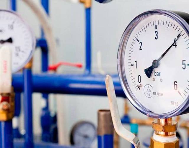 Датчик давления воды в системе водоснабжения: регулировка давления в трубопроводе