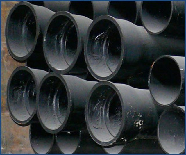 Чугунные трубы для наружной канализации: виды, достоинства и недостатки, монтаж