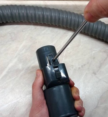 Как починить шланг для пылесоса: причины поломок и инструктаж по ремонту своими руками