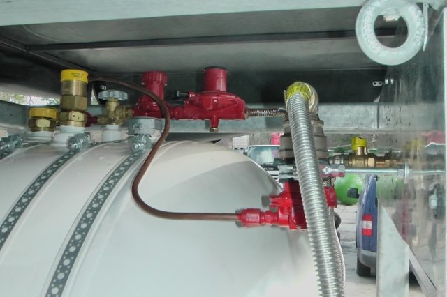 Мобильный газгольдер: передвижная емкость на прицепе для хранения газа