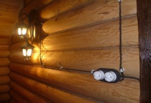 Электропроводка в деревянном доме: правила проектирования и инструктаж по монтажу