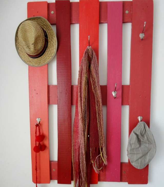 Деревянная напольная вешалка для одежды своими руками: фото идеи и инструкция по изготовлению