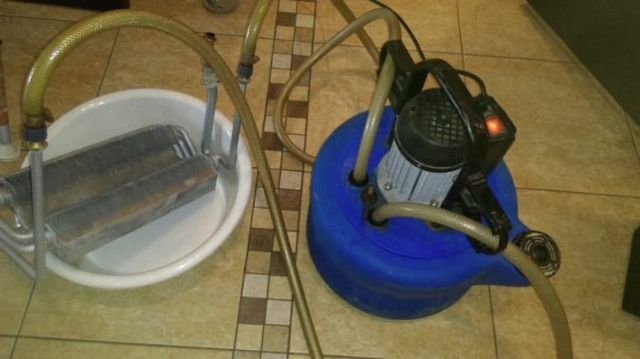 Что делать, если сломался газовый котел и не включается горячая вода? Обзор возможных причин поломки