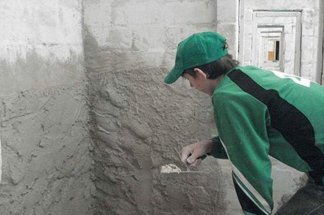 Раствор для штукатурки стен: как сделать своими руками, правильные пропорции, состав, особенности, подготовка стен, количество слоев